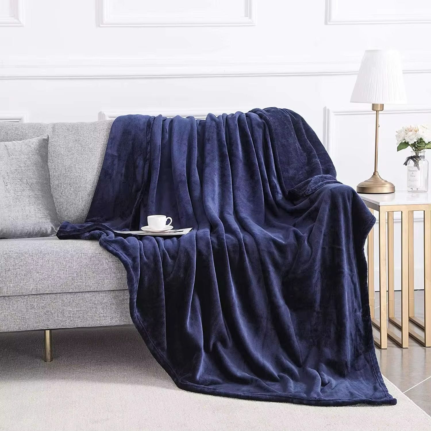 Premium AC Blanket – Lightweight & Breathable Summer Comfort