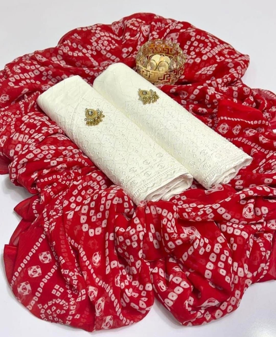 Chicken Kari Embroidered Lawn 3-Piece Suit with Crinkle Chiffon Dupatta