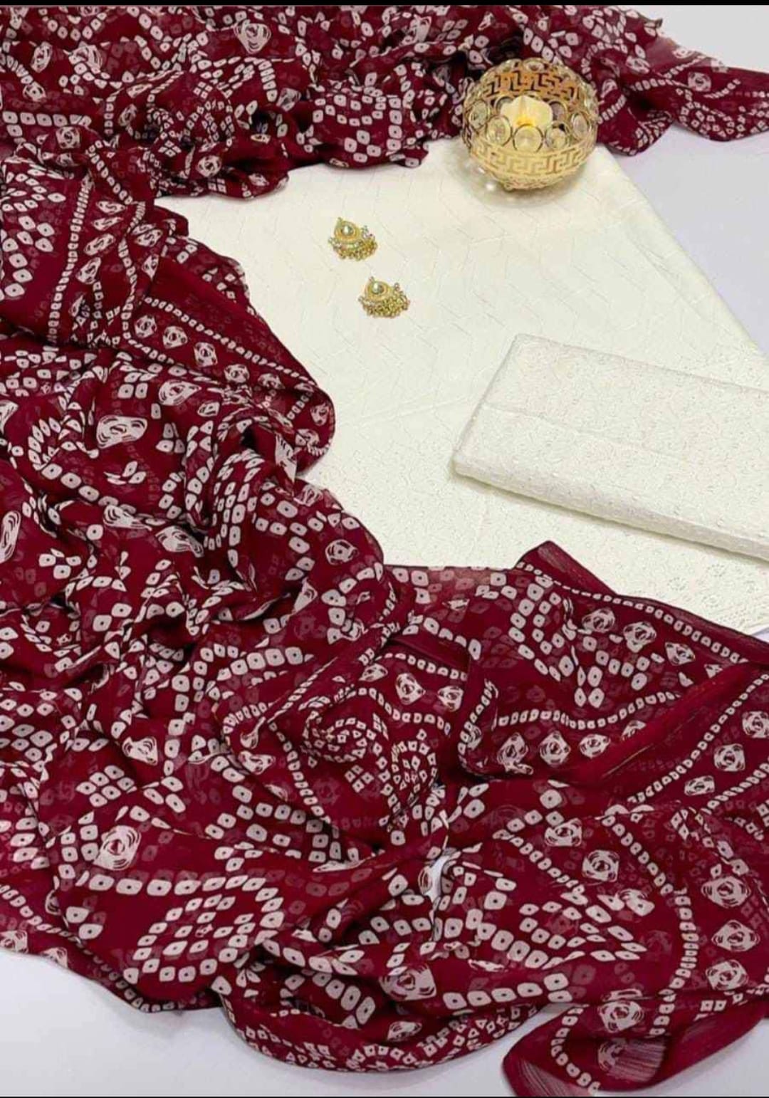 Chicken Kari Embroidered Lawn 3-Piece Suit with Crinkle Chiffon Dupatta