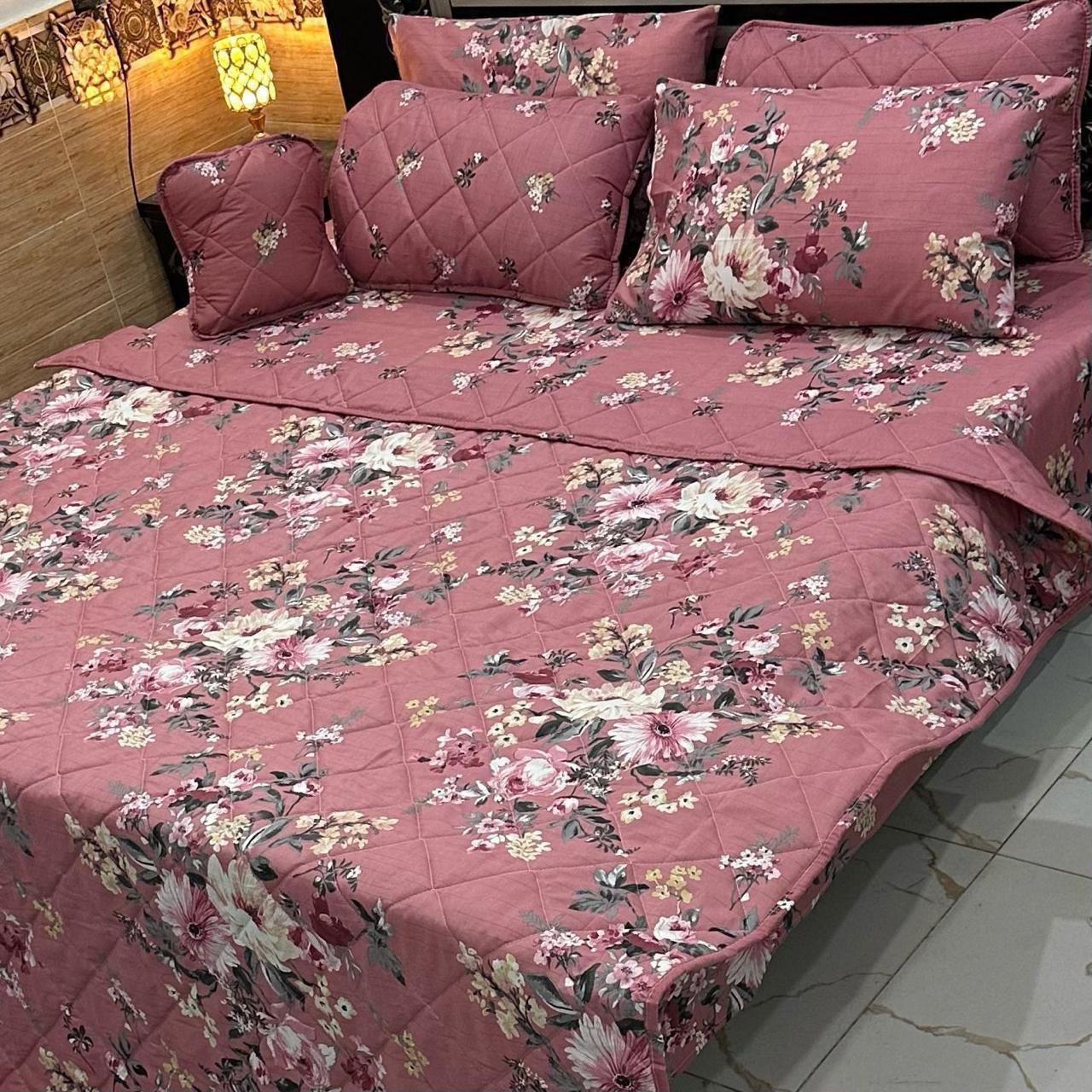 Elegant Comforter Set – Soft Touch & Modern Design