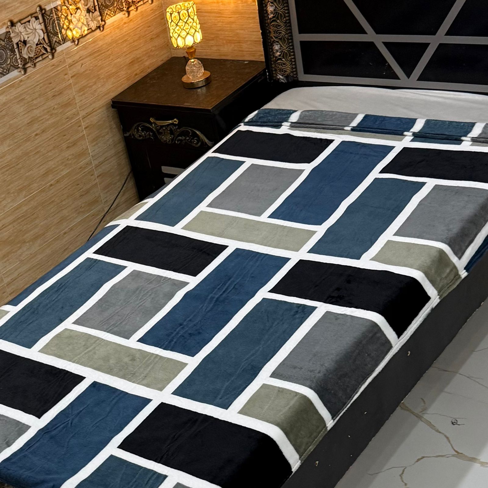 Single AC Blanket – Soft, Lightweight & Cozy Comfort ❄️🛏️